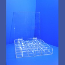 CAJA Con tapa con bisagras y 16 huecos de 46 x 46 x 42 mm<br>Medidas: 200 x 200 x  50  mm<br>